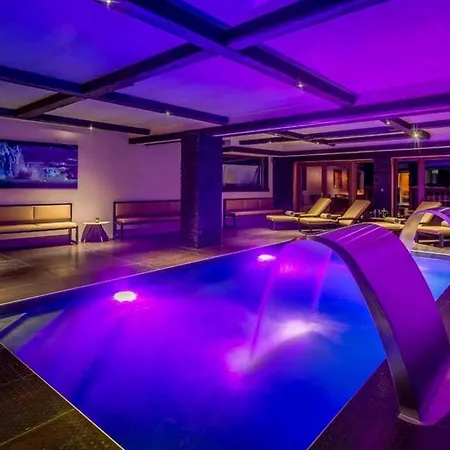5br Stunning Chalet In Pool&sauna