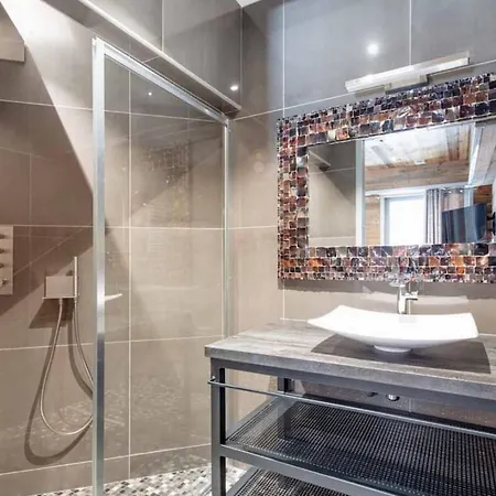 Villa 5br Stunning Chalet In Pool&sauna
